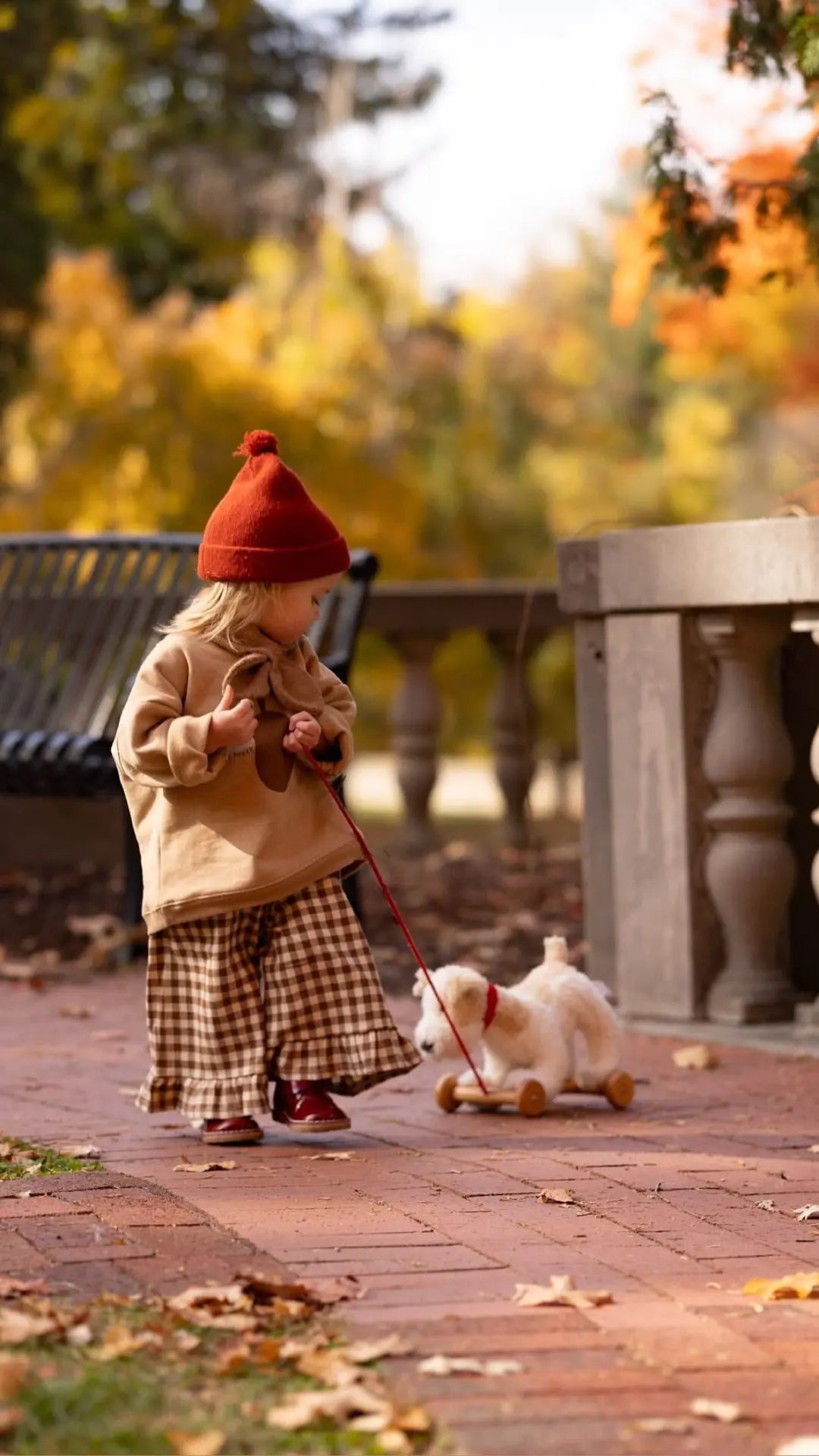 Egmont Toys – Peluche Cagnolino da tirare Eliot