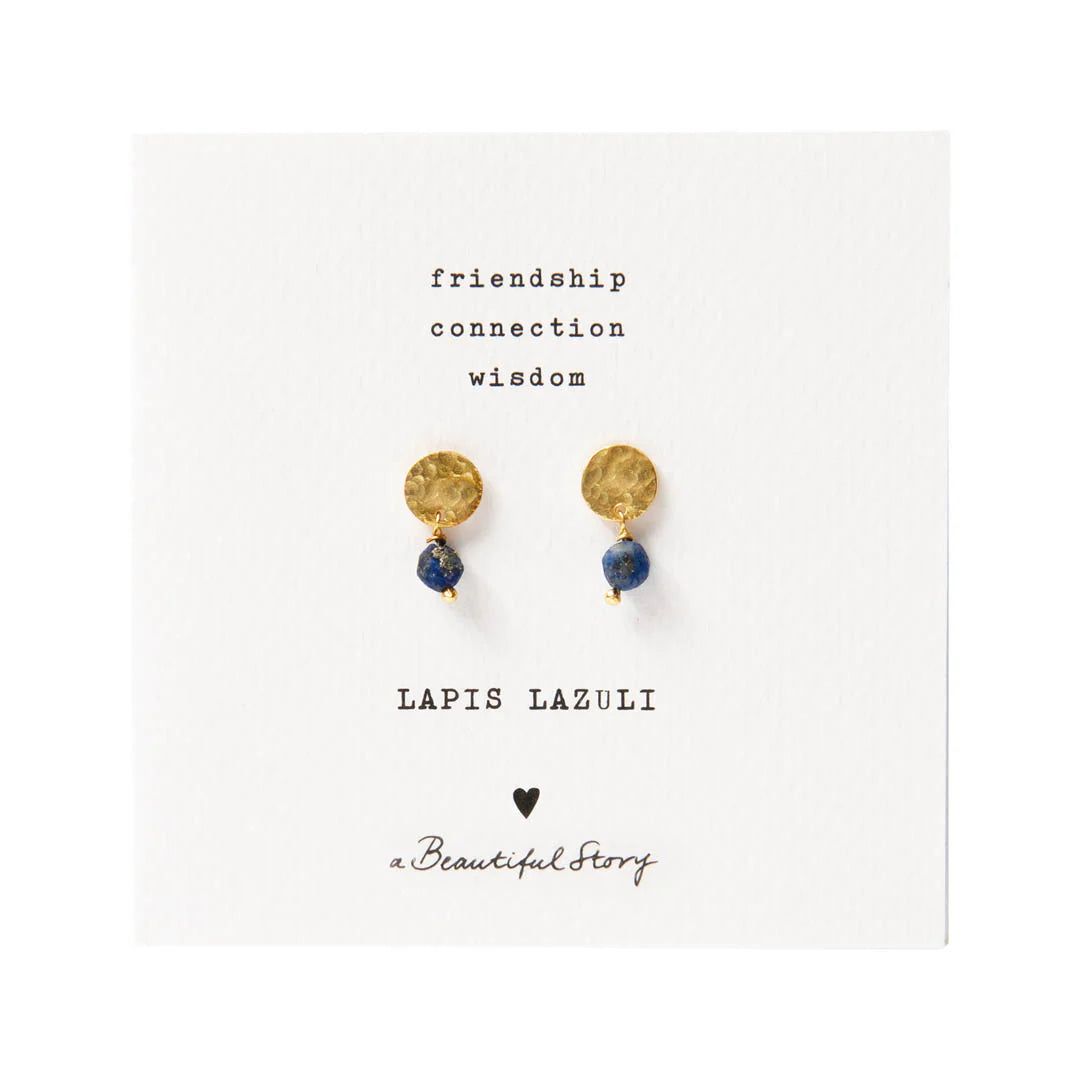 Orecchini Mini Coin in lapislazzuli di A Beautiful Story su cartoncino con significato della pietra