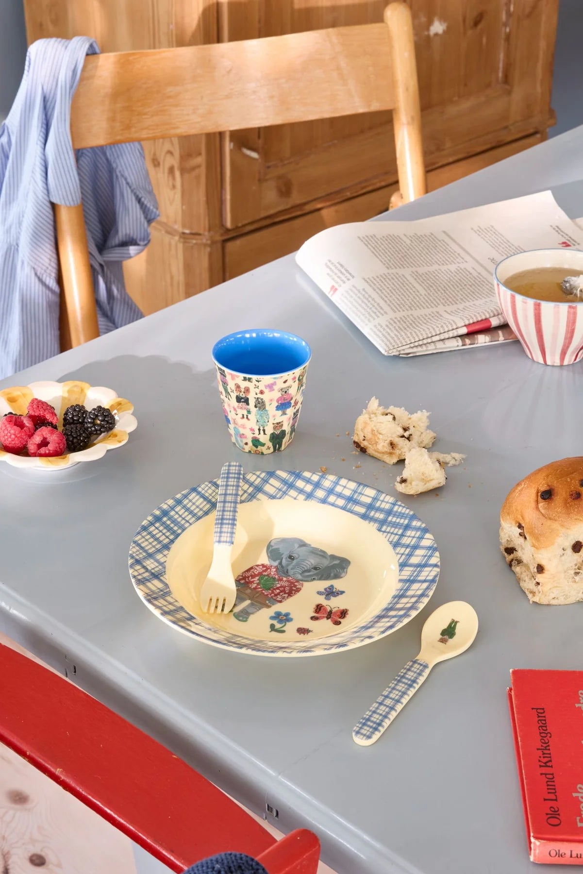 RICE Piatto fondo in melamina Nathalie Lete blu - Apple Pie