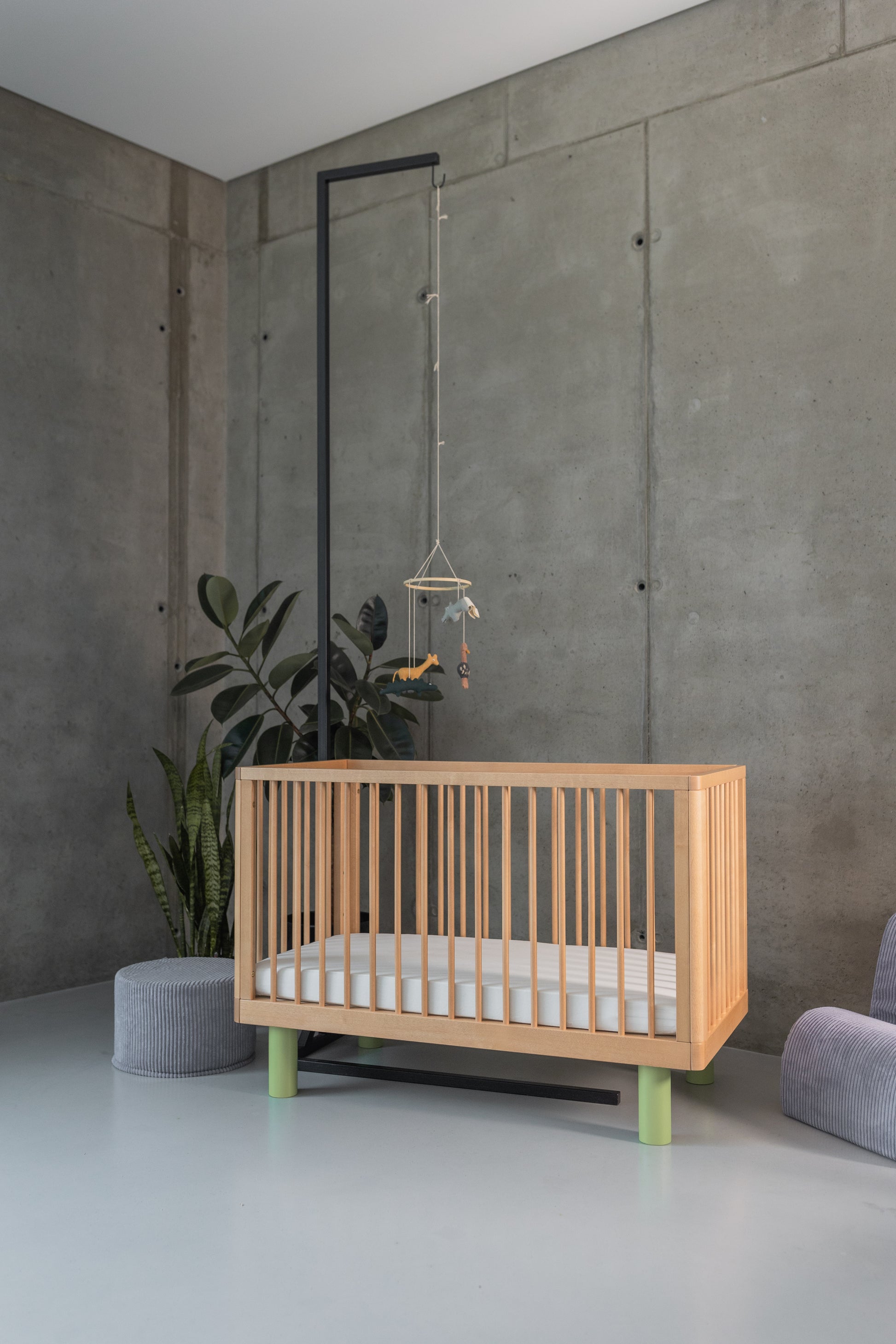 Lettino con le sbarre Nox Cot - Legno Naturale e Pistacchio - Apple Pie