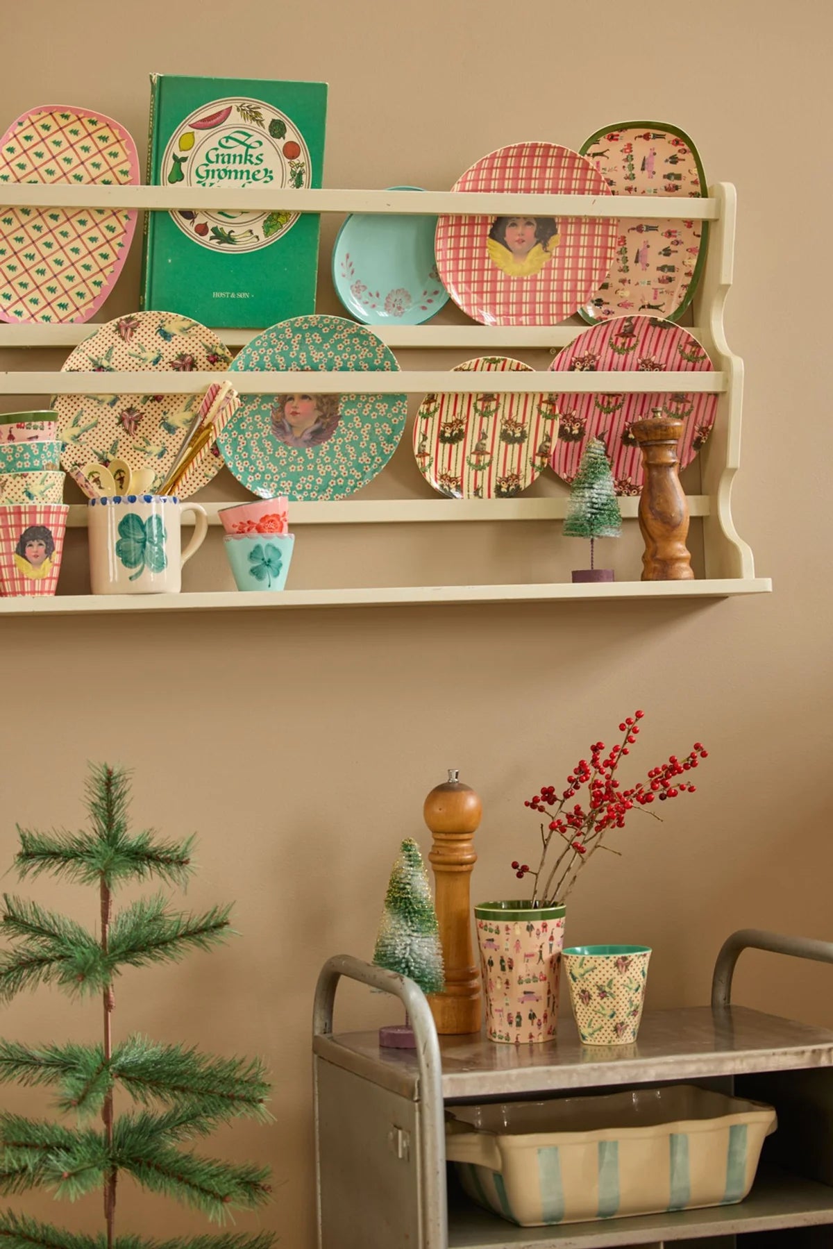 Rice Tall Cup Diamond Christmas Tree Print in melamina rosa