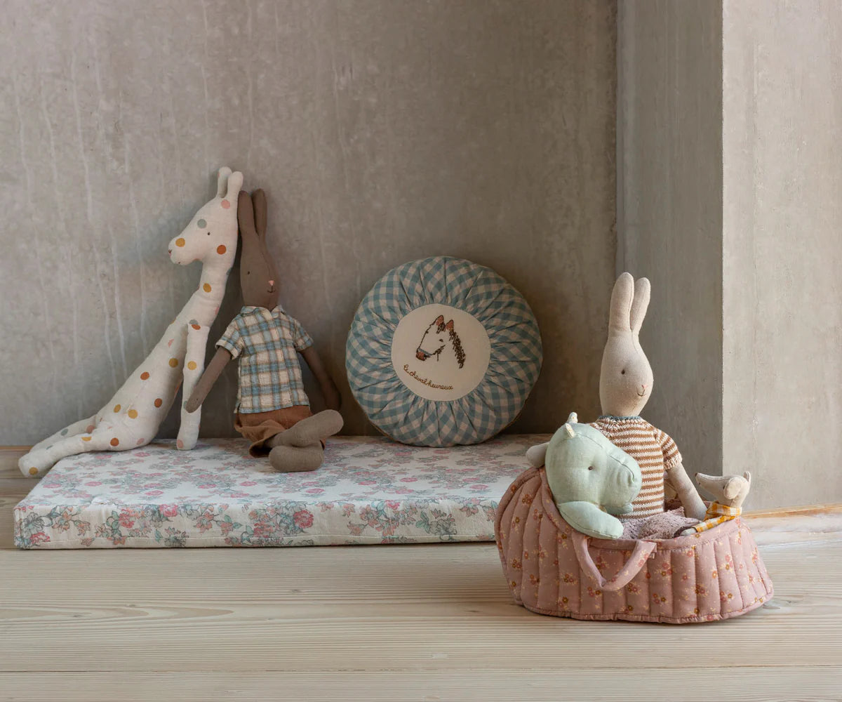 Culla Portatile Maileg Large Rosa – Accessori per Bunny e Safari Friends - Apple Pie