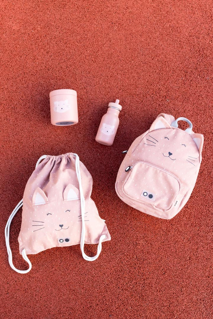 Sacca Trixie Mrs. Cat in flat lay, ideale per bambini 3+ anni per sport, piscina o asilo