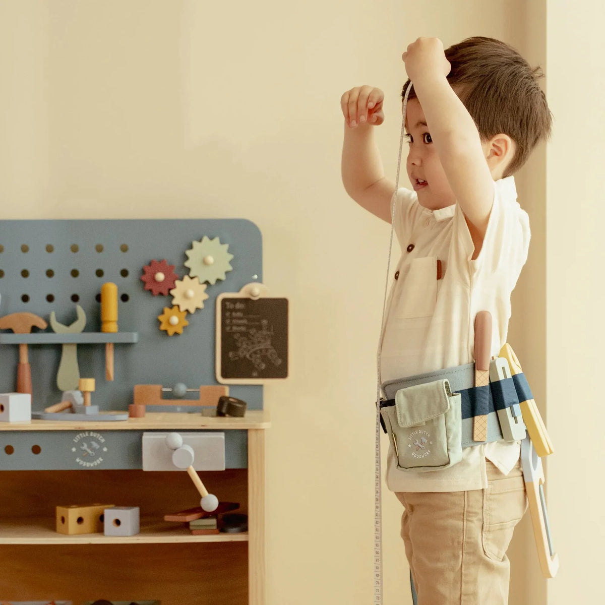 Little Dutch – Cintura con Attrezzi in Legno Blu – Essentials