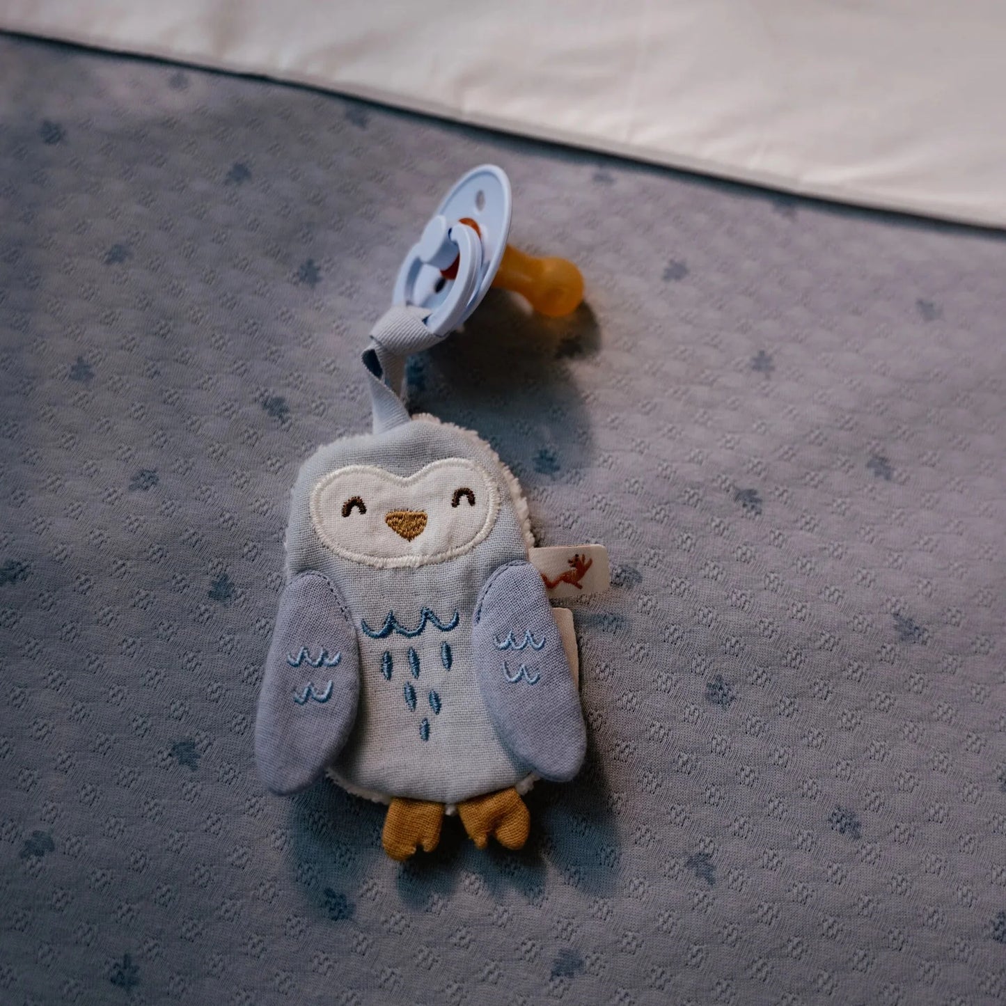 Little Dutch Porta-Succhietto Comforter – Gufetto Blu – Forest Friends