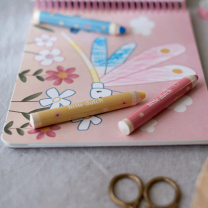 Little Dutch Coloring Book – Essentials Rosa