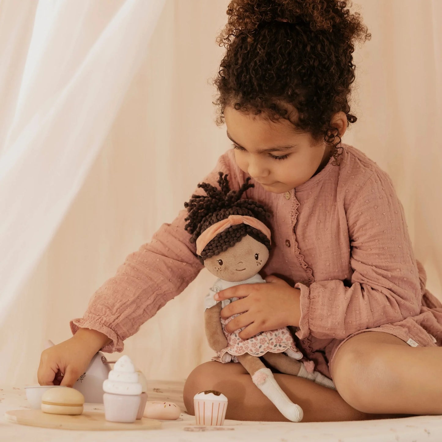 Little Dutch – Cuddle EVI– Bambola morbida 35cm