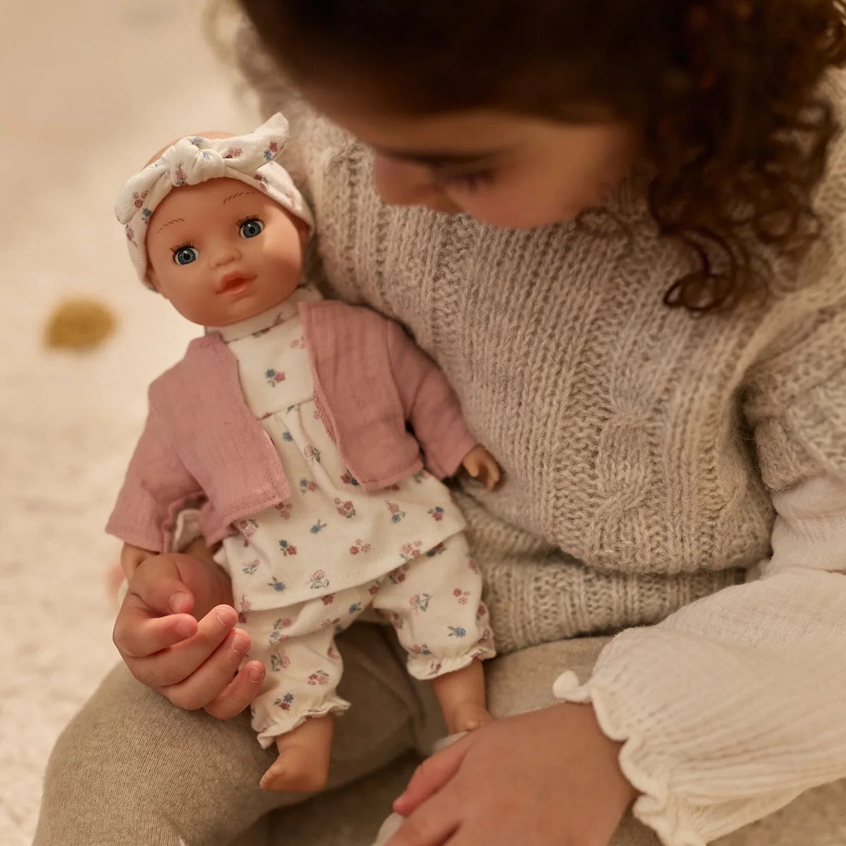 Little Dutch – Bambola Philou Morbida con Occhi che si Chiudono