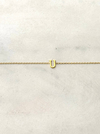 Cassette – Bracciale Minimal con Iniziale in Acciaio Inossidabile
