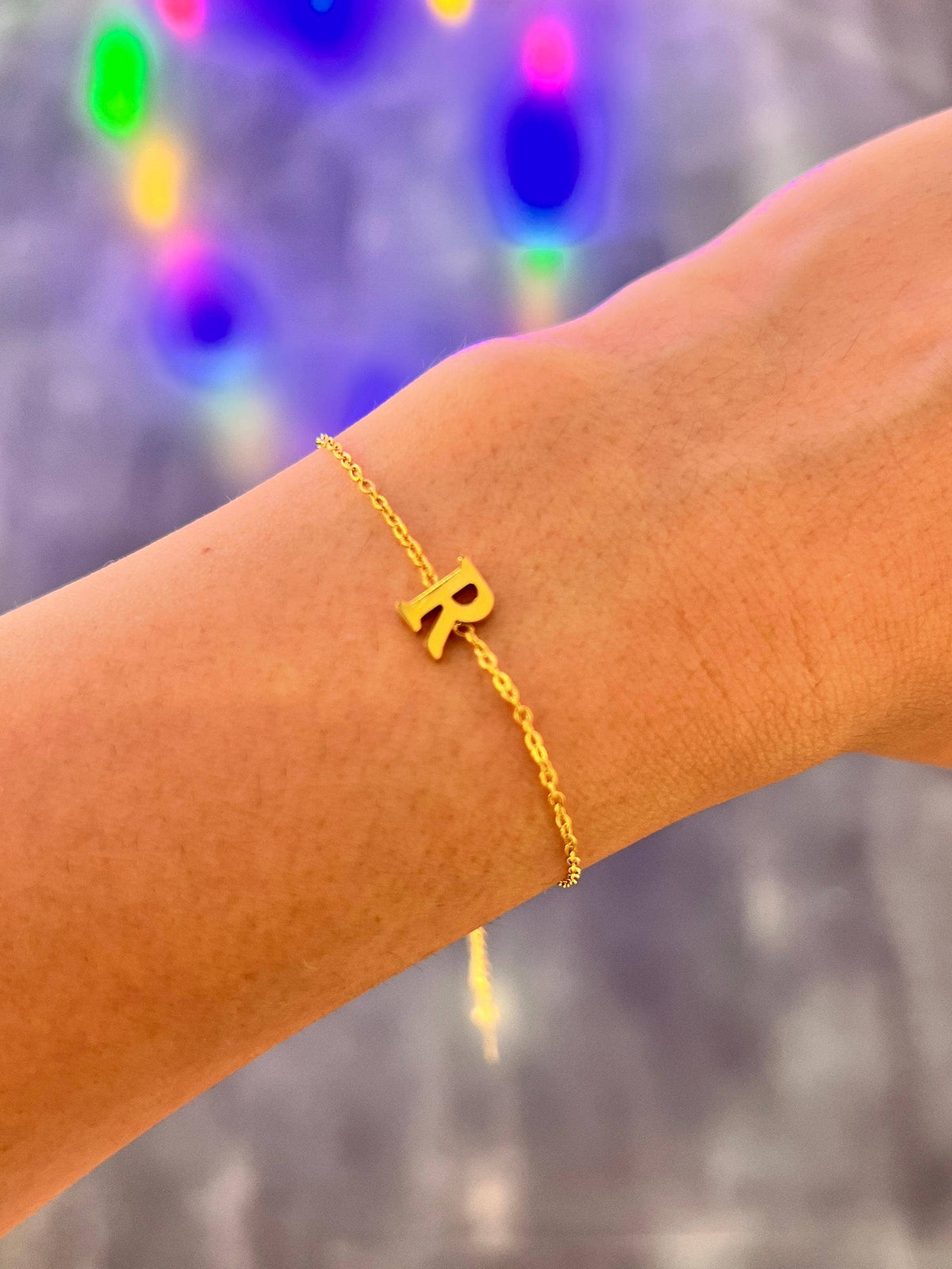 Cassette – Bracciale Minimal con Iniziale in Acciaio Inossidabile