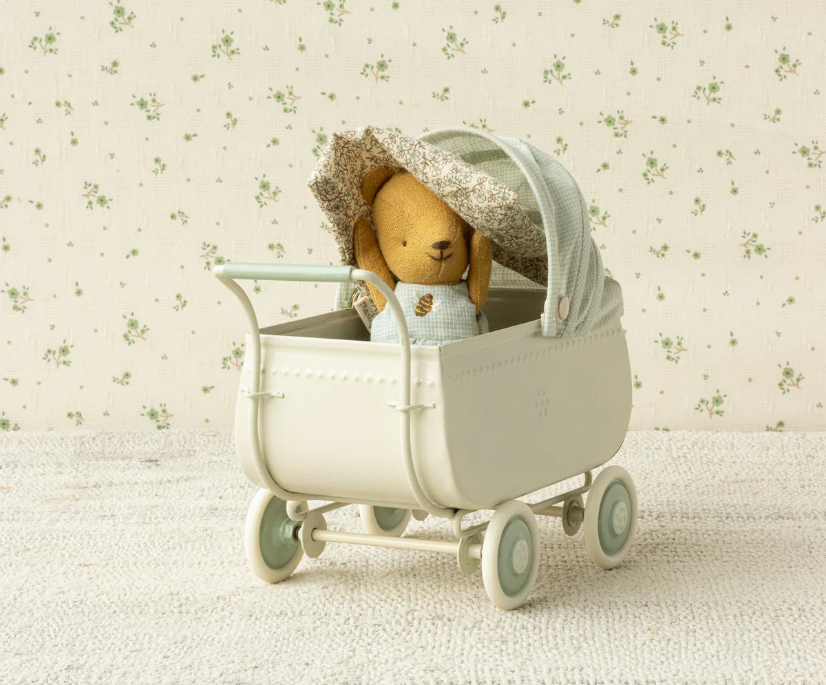 Maileg Teddy Baby – Orsetto Figlio in Abito Azzurro