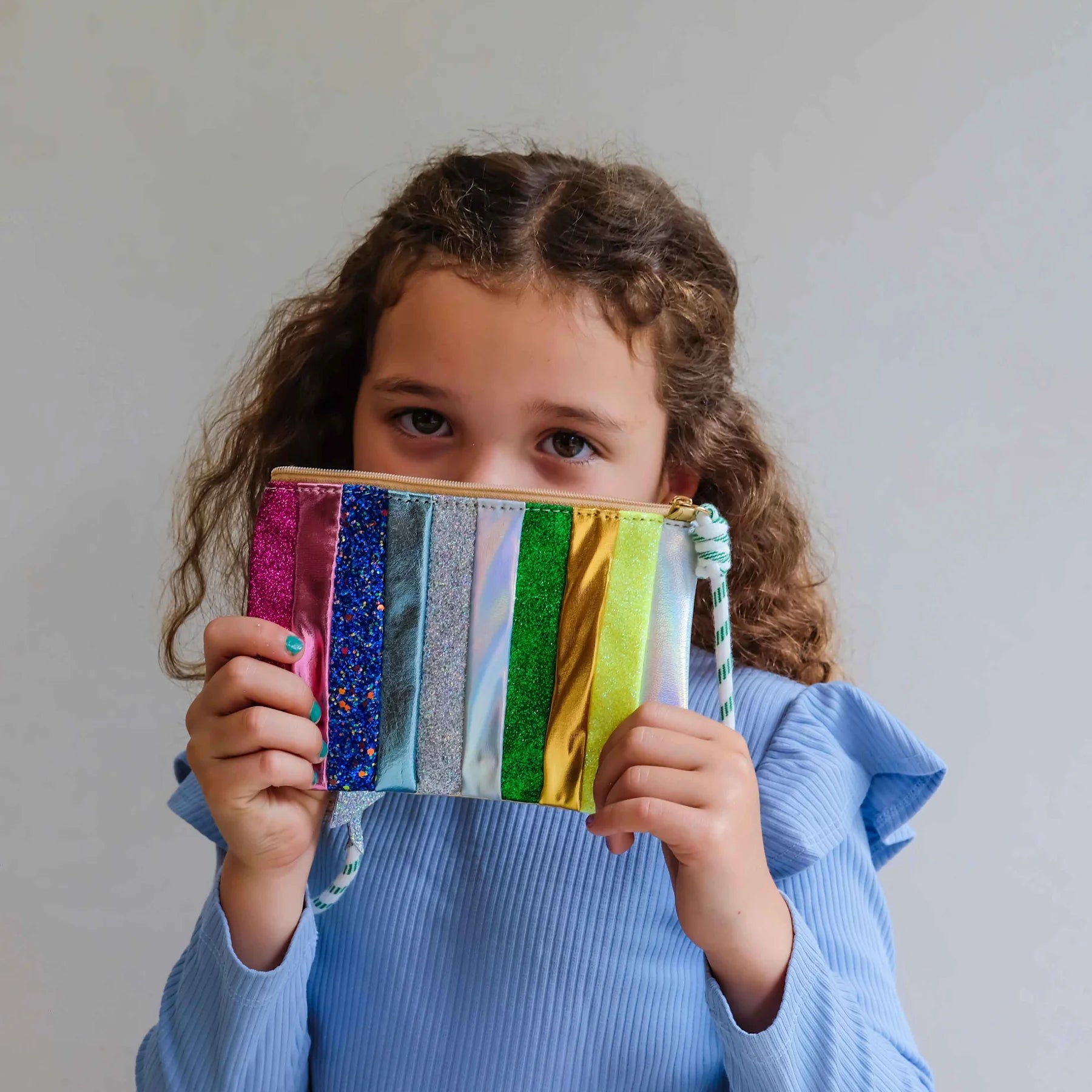 Bambina con borsetta a tracolla Mimi & Lula Jazzy Stripe multicolor