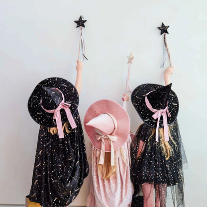 Bambina con cappello da strega Mimi & Lula Ethel per Halloween