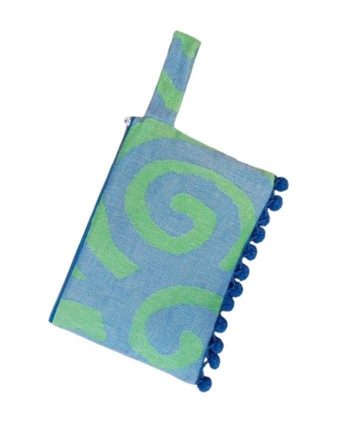 Pochette mare Aelia Anna Avra Blue Lime in cotone tessuto a mano con pon pon decorativi e chiusura zip