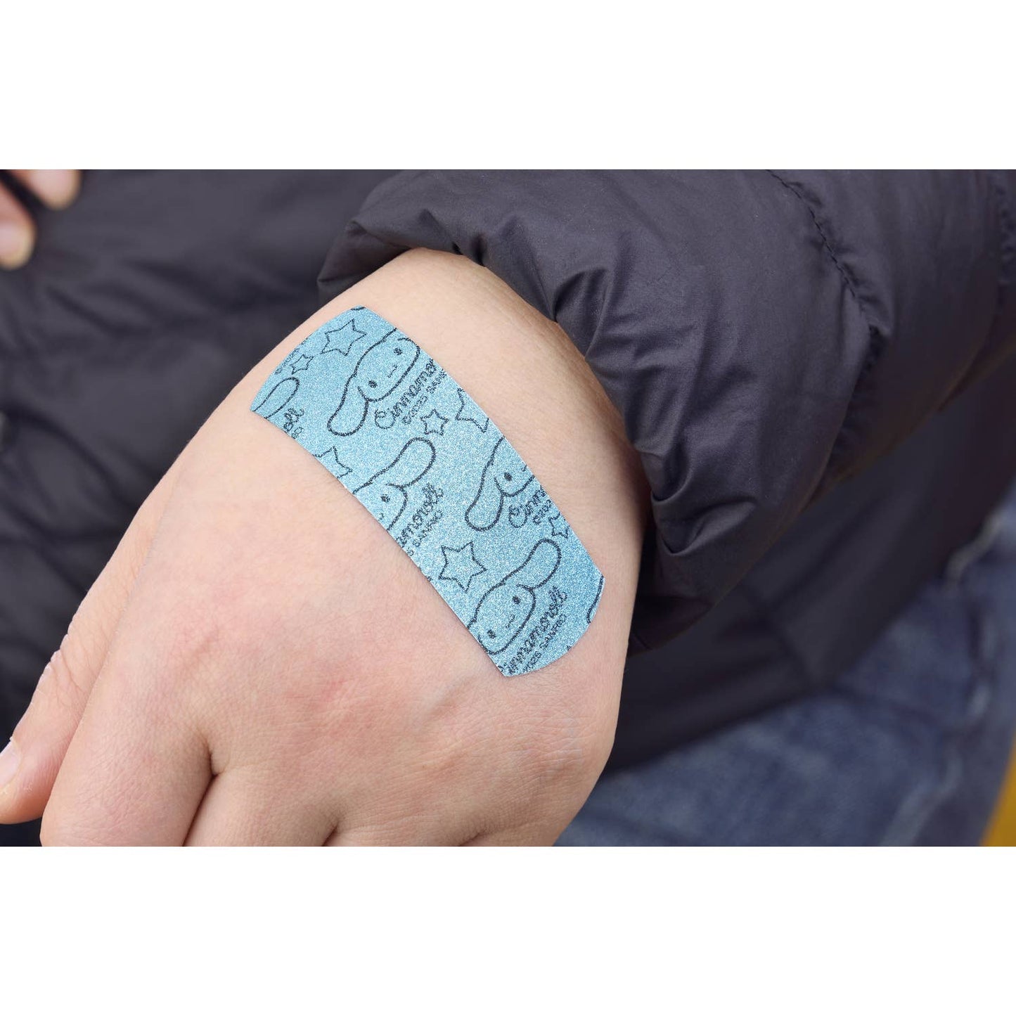 Cinnamoroll – Scatola di Cerotti Decorati in Metallo