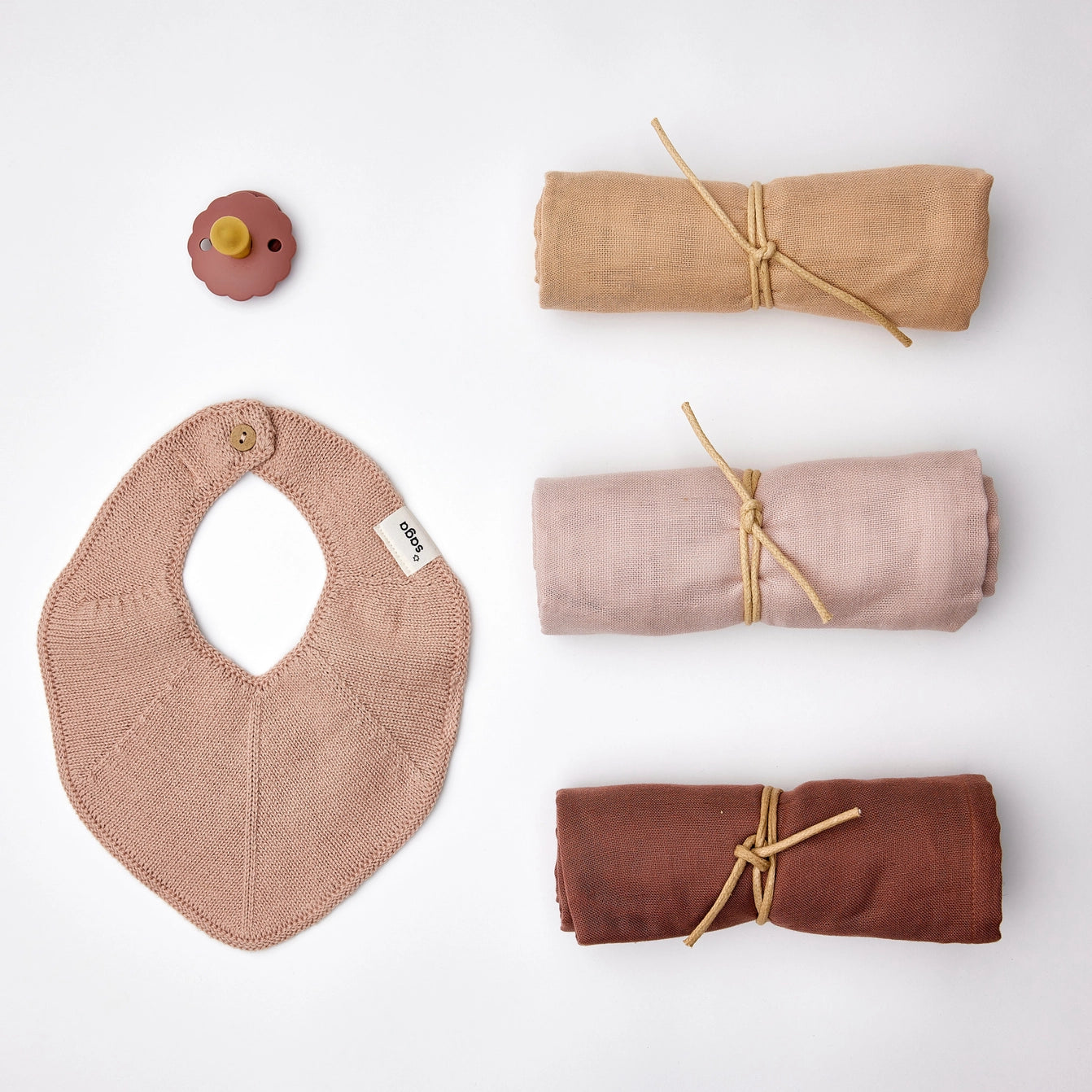 Cofanetto Regalo con Set Nascita in cotone bio - Rosewater - Tenero e romantico - Apple Pie