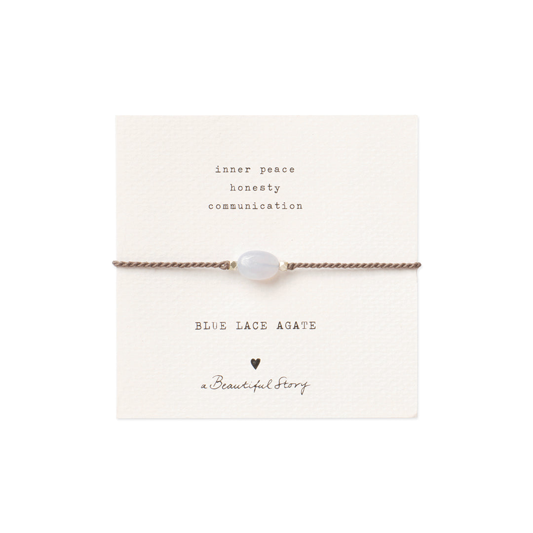 Braccialetto con agata blu indossato al polso – A Beautiful Story