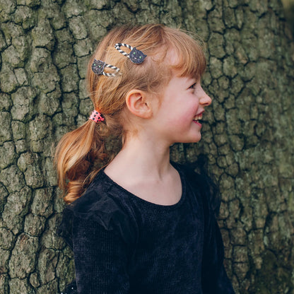 Rockahula Stripy Cat Clips con gatti neri glitterati su clip a righe