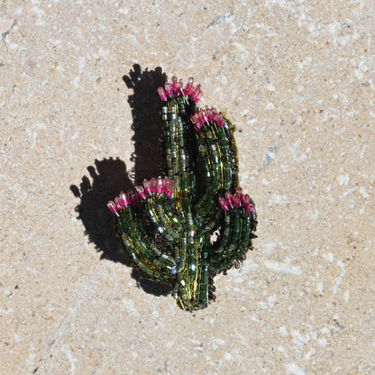Trovelore – Spilla Ricamata a Mano Blooming Desert Cactus