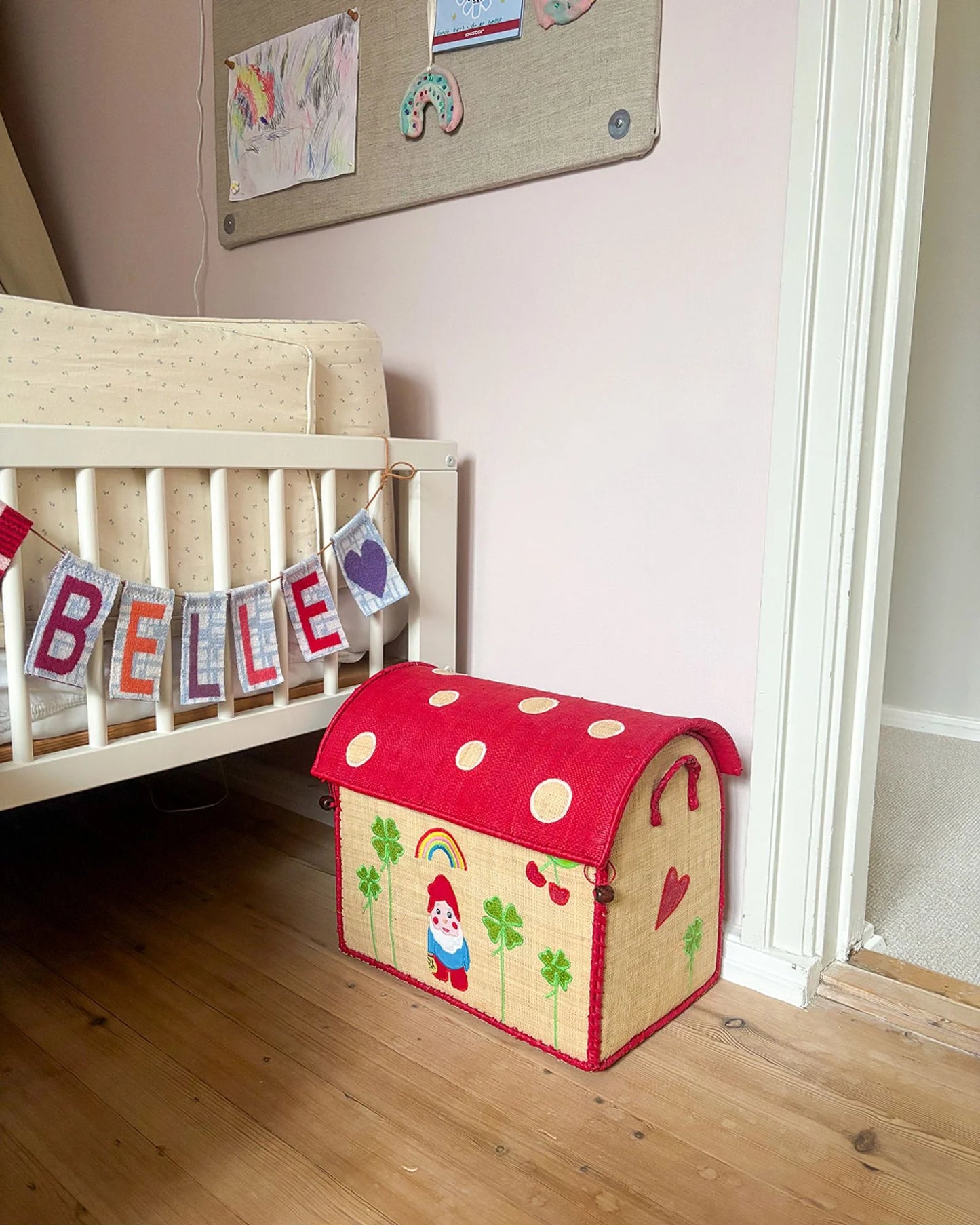 Cesto in Rafia Piccolo a Forma di Casetta – Contenitore Giochi Bambini | Rice Denmark Love Therapy