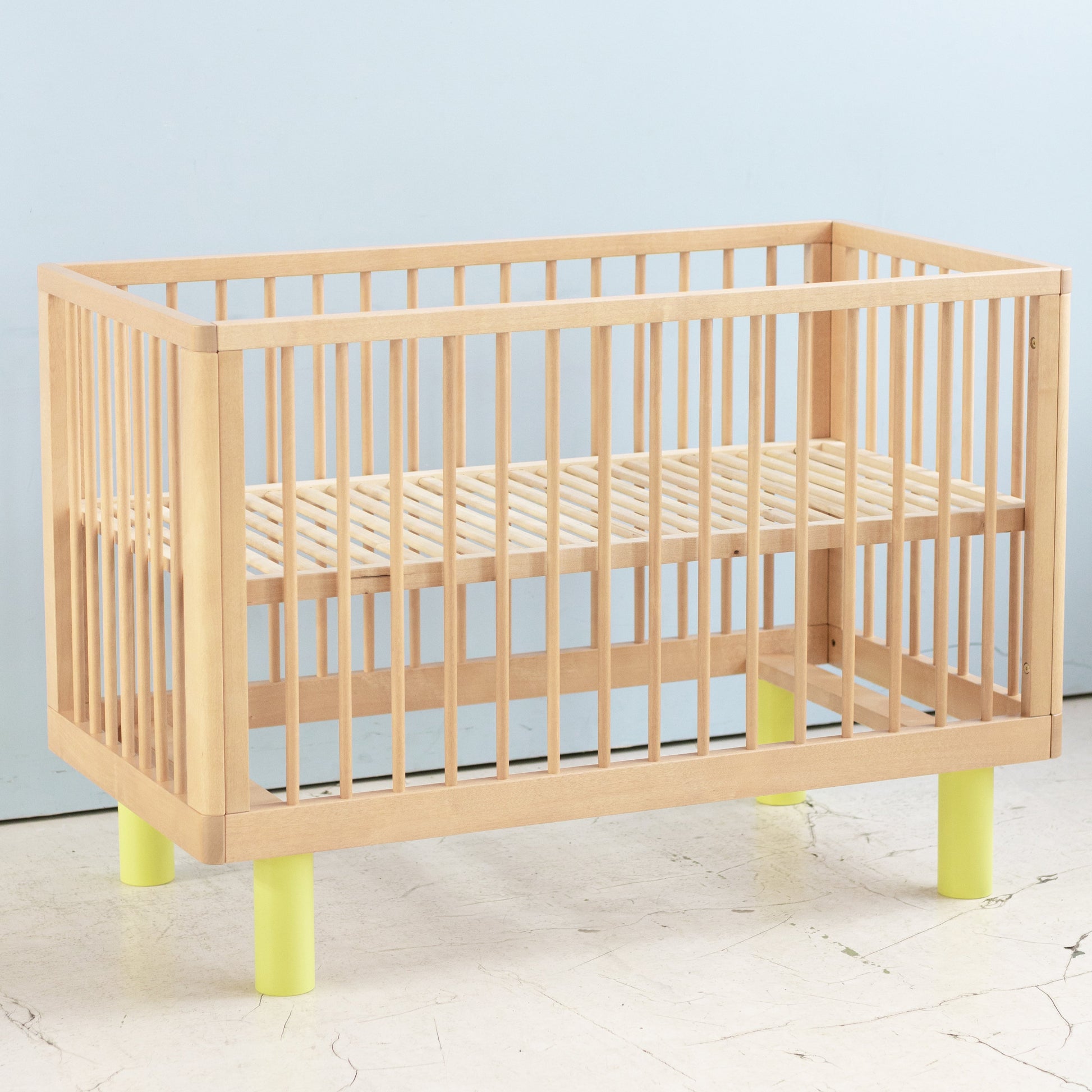 Lettino con le sbarre Nox Cot - Legno Naturale e Giallo - Apple Pie