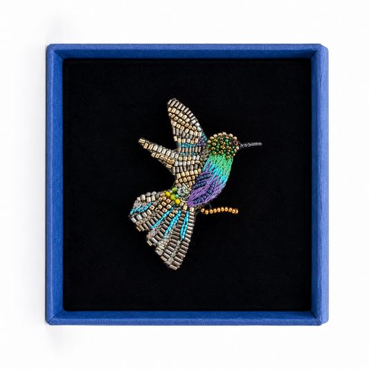Spilla Colibrì Verde Ricamata a Mano
