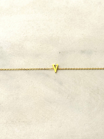Cassette – Bracciale Minimal con Iniziale in Acciaio Inossidabile