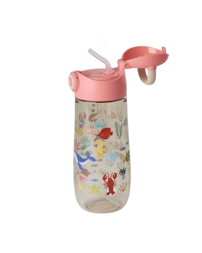 Borraccia Rice in Tritan Coral Ocean usata da bambino durante una gita