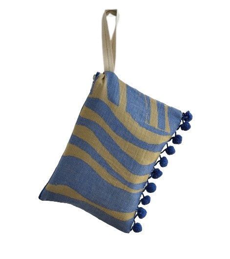 Aelia Anna Borsa Clutch fantasia Kithnos con Pon-pon Blu e Senape