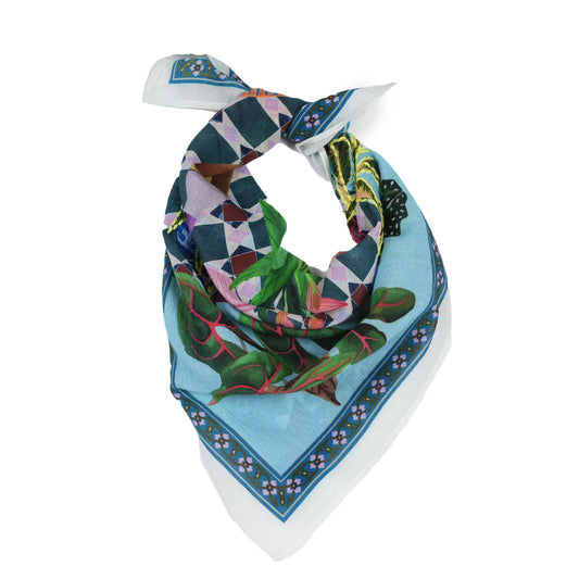 Casa Botanica Bandana Vismaya turchese in 100% cotone con fantasia botanica e ricami floreali