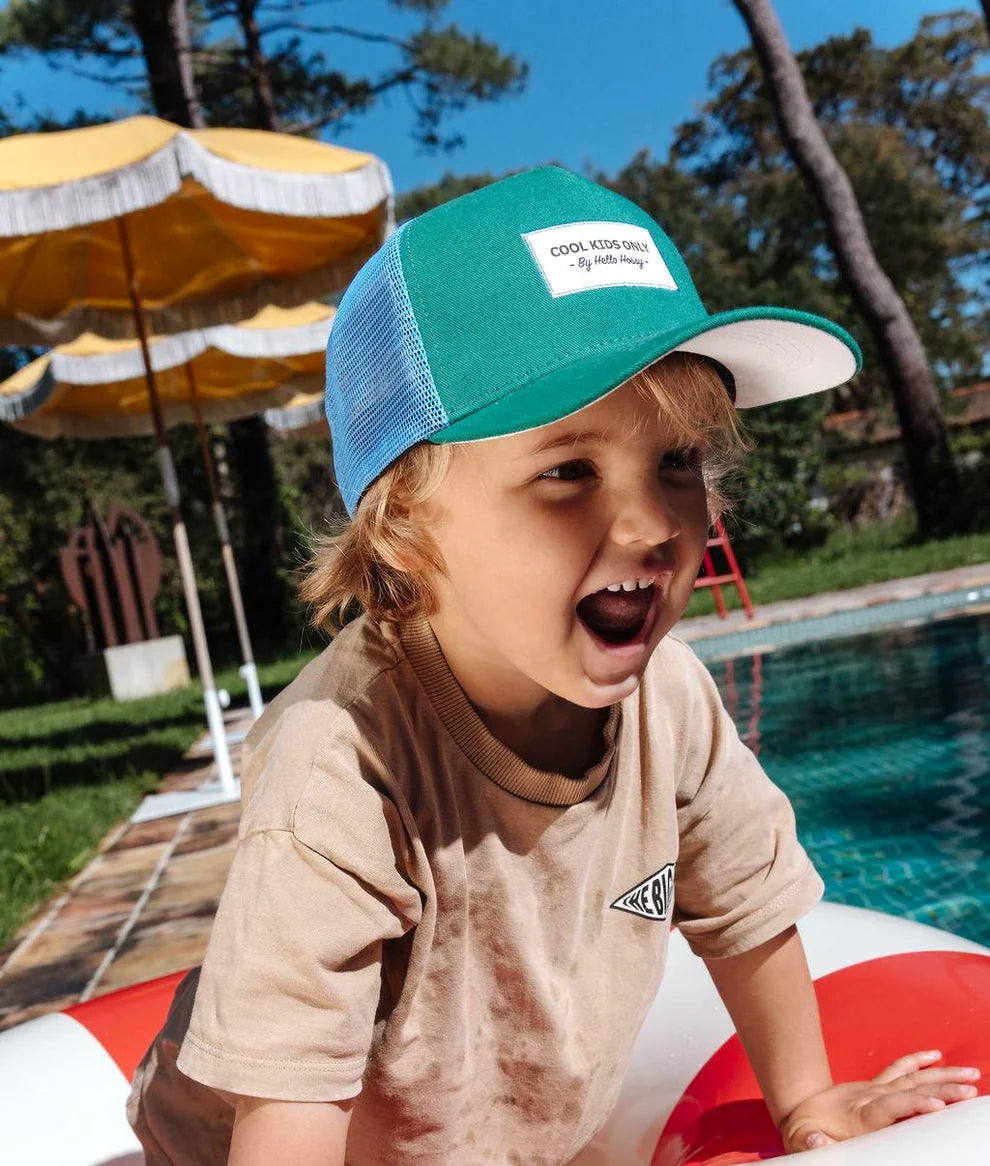 Cappellino Trucker Bambino Hello Hossy Mini Lawn – Verde | Taglie 2-5, 6+ e Papà