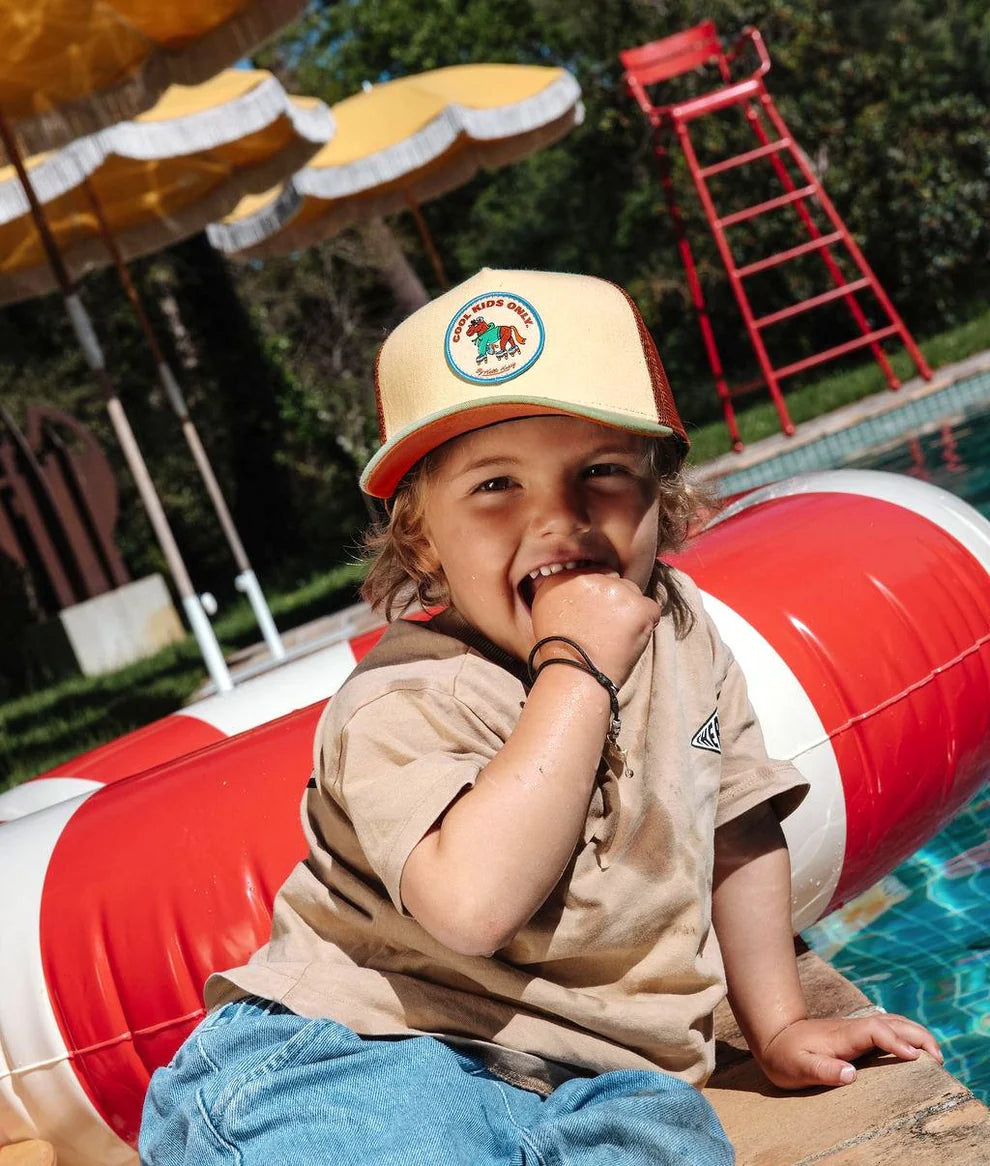 Cappellino Bambino Hello Hossy Rolling Pony – Trucker con Patch Ricamata Regolabile