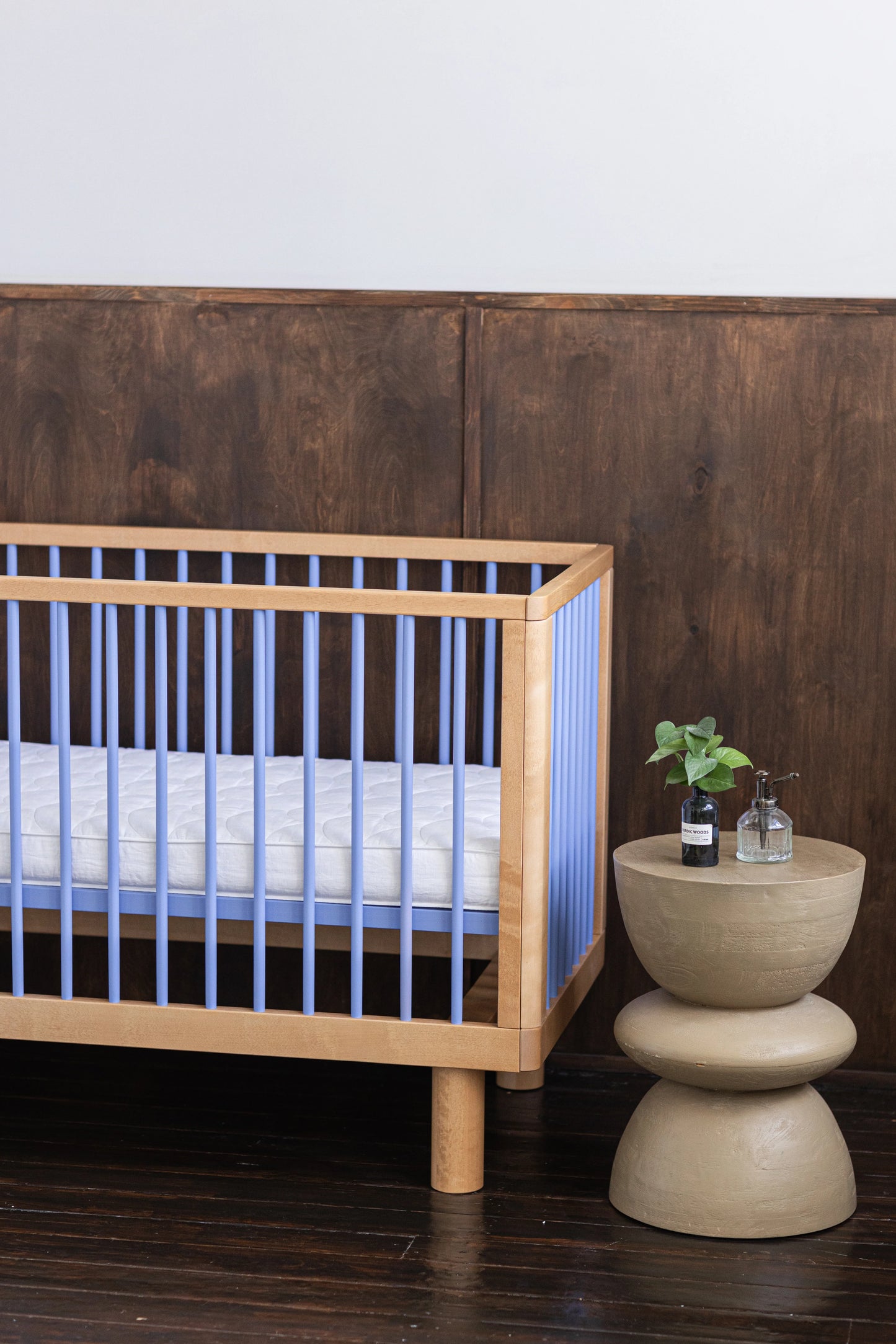 Karl & Fric NOX Cot Natural Wood & Blue – Lettino Evolutivo in Legno Massiccio di Betulla con Kit Junior Incluso