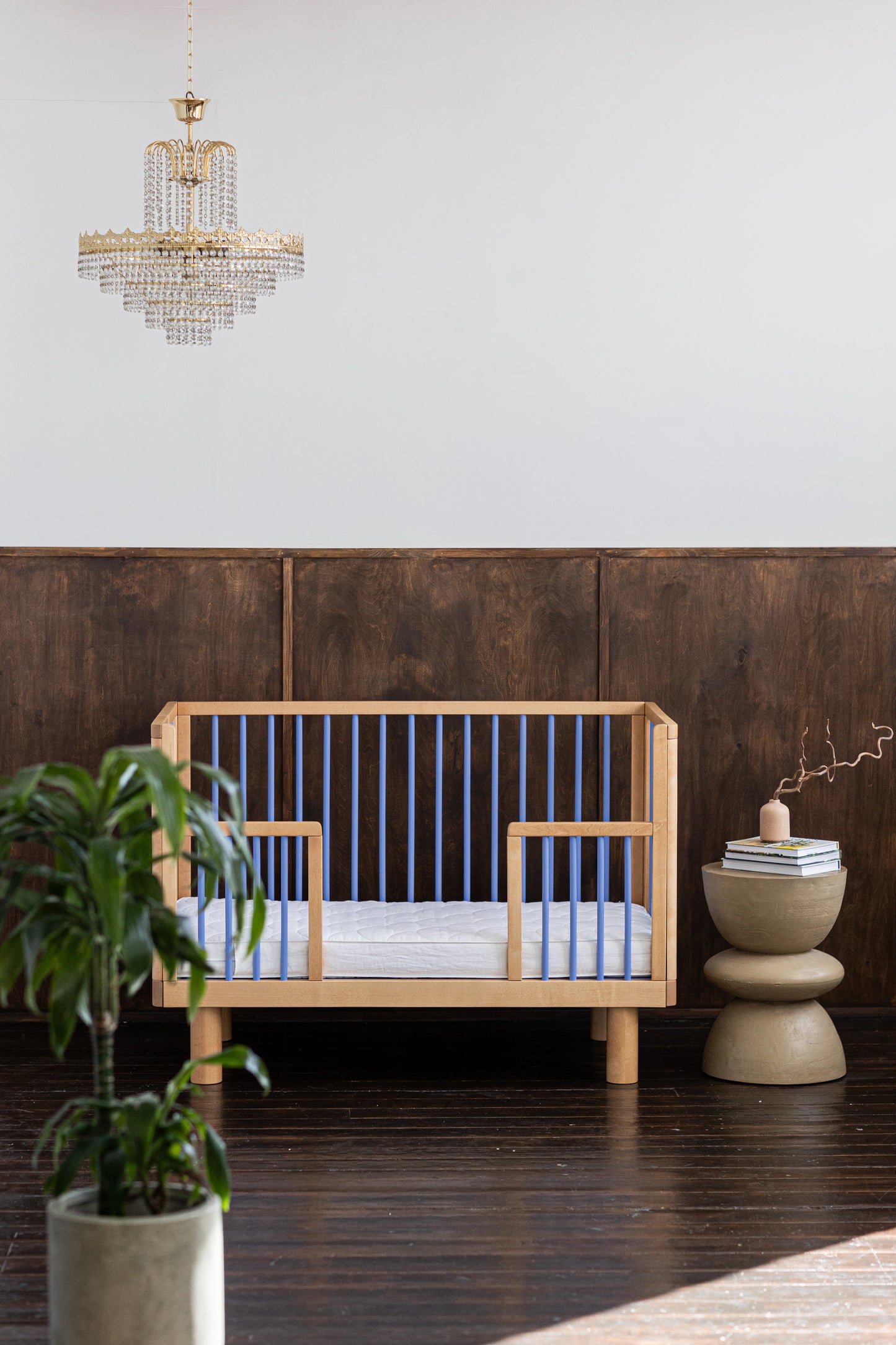 Karl & Fric NOX Cot Natural Wood & Blue – Lettino Evolutivo in Legno Massiccio di Betulla con Kit Junior Incluso