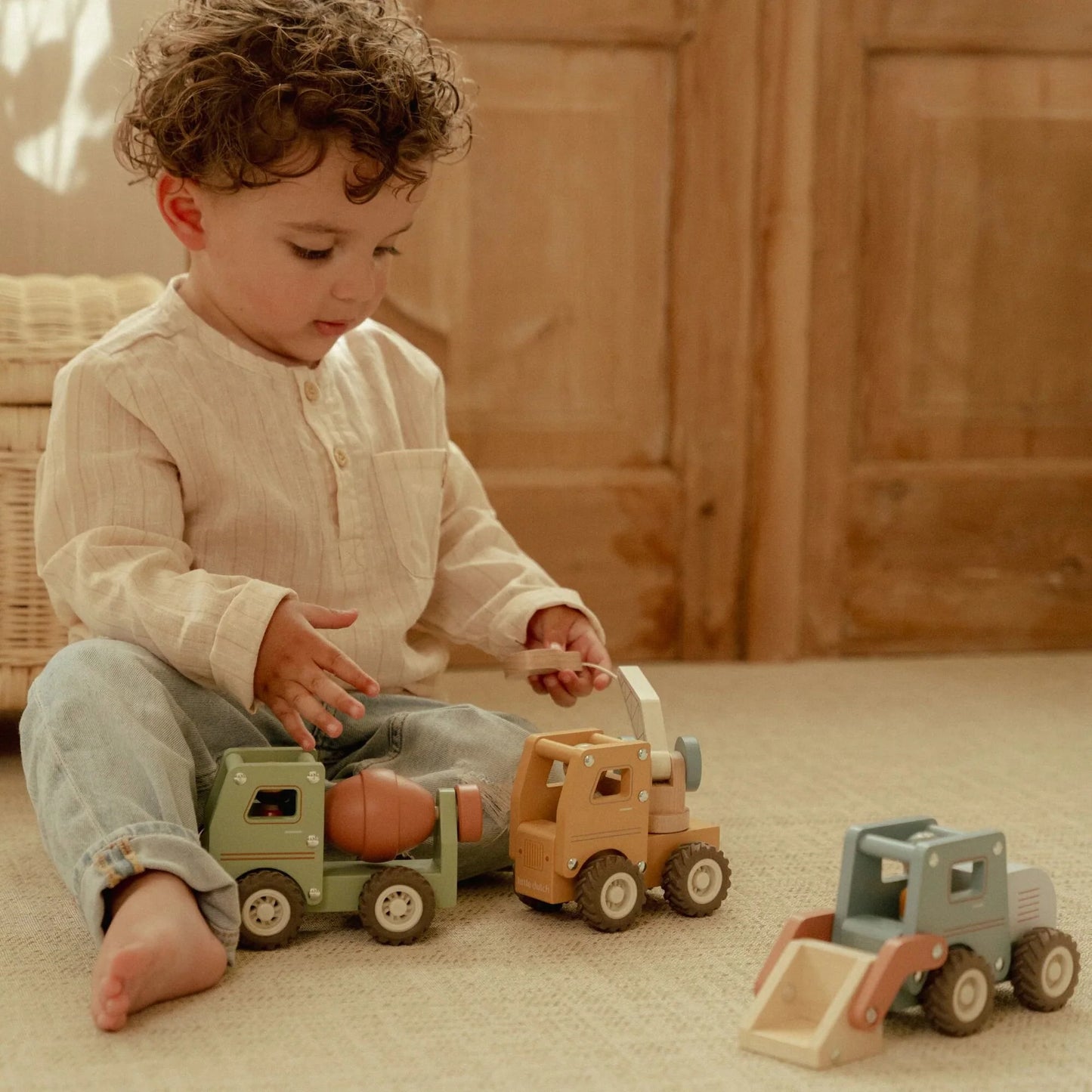 Giocattolo Little Dutch camion gru in legno con ruote in gomma