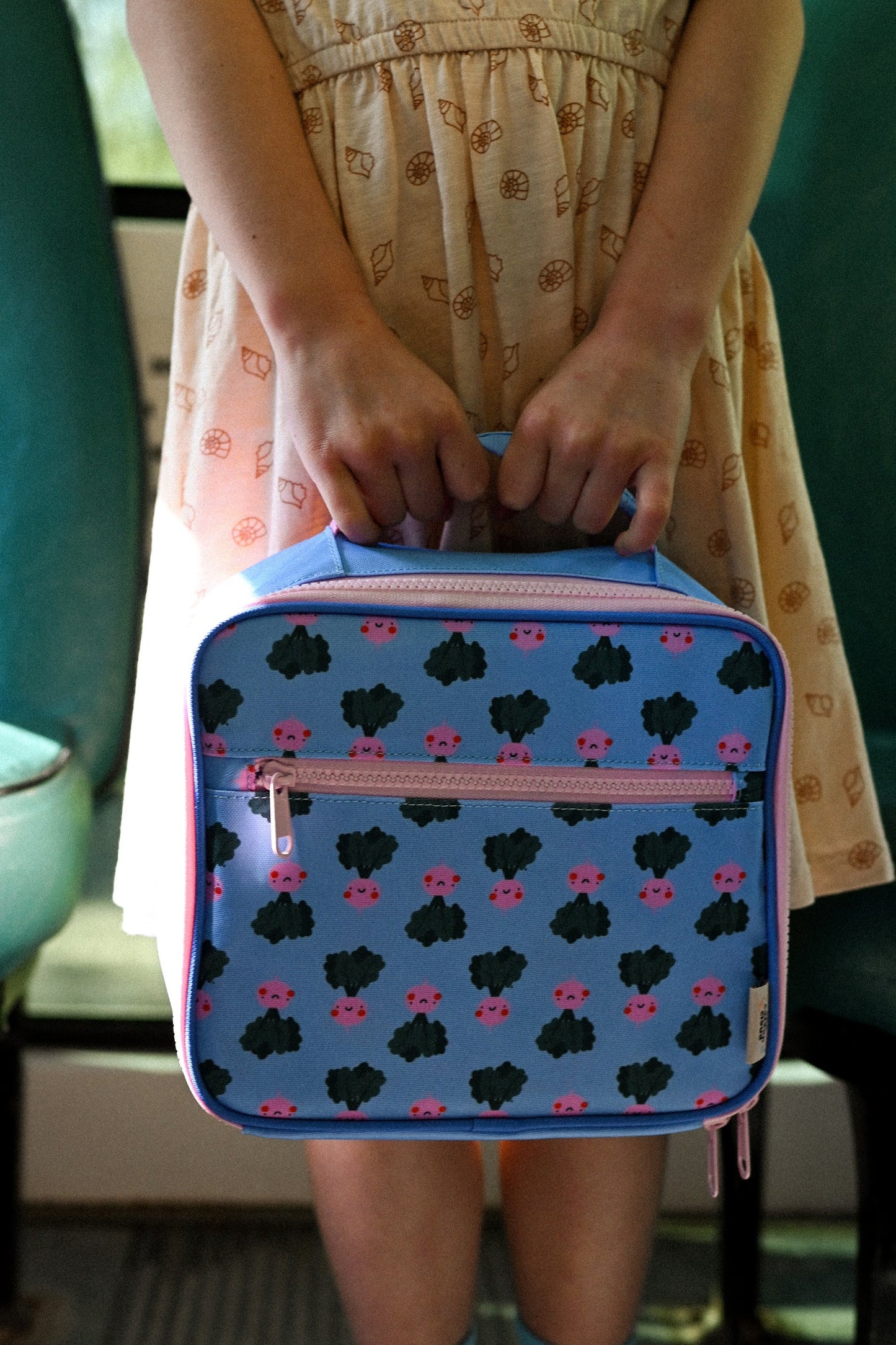 Lunchbag The Cotton Cloud Veggie Pals usata dai bambini a scuola