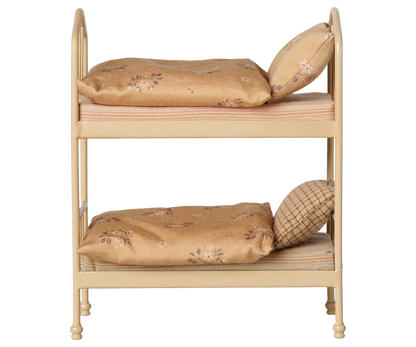 Letto a castello Maileg marrone chiaro per topolini completo di materassi, cuscini e coperte, compatibile con la Mouse Hole Farmhouse.
