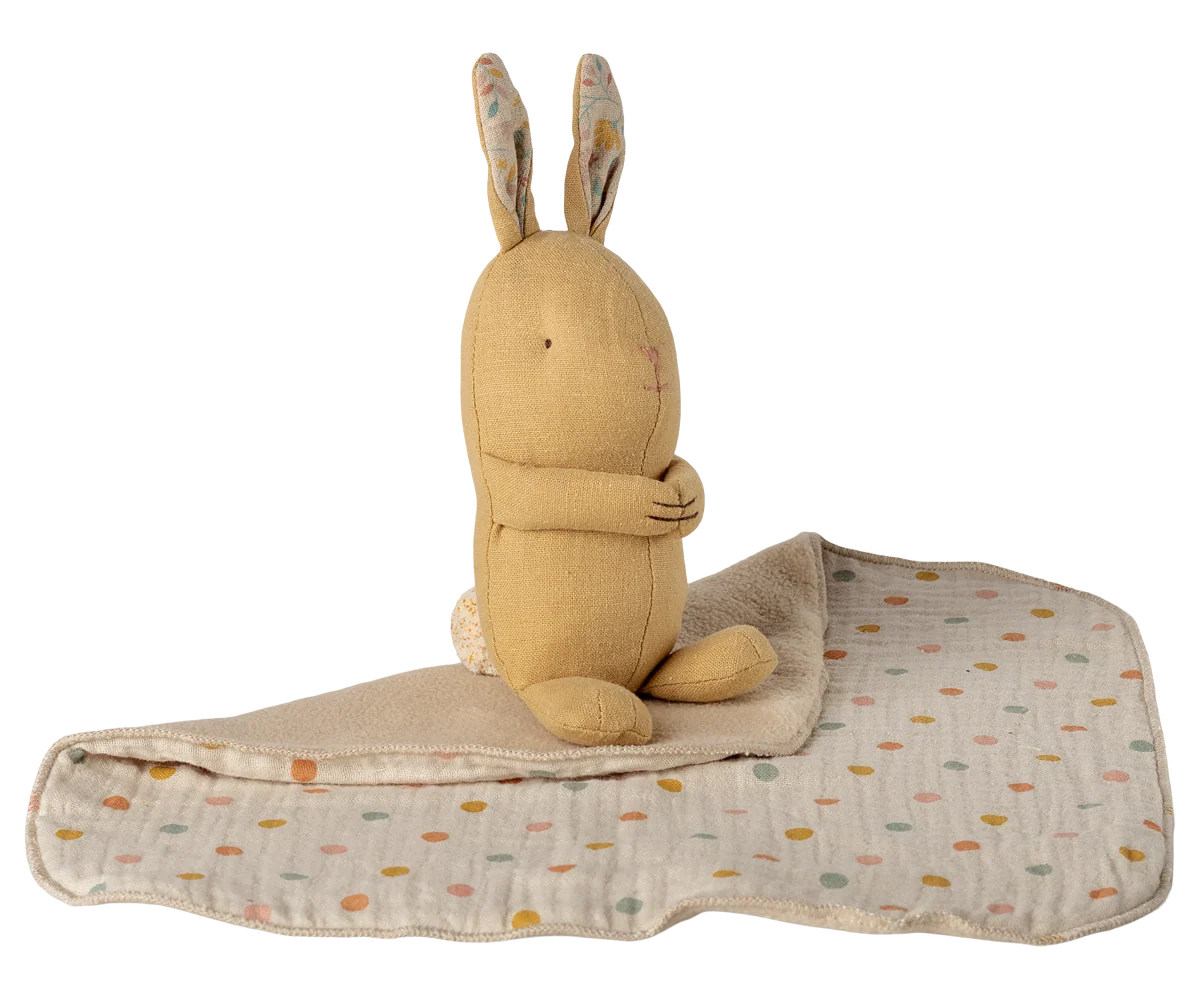 Coniglietto Mini Maileg Lullaby Friends 17 cm con copertina