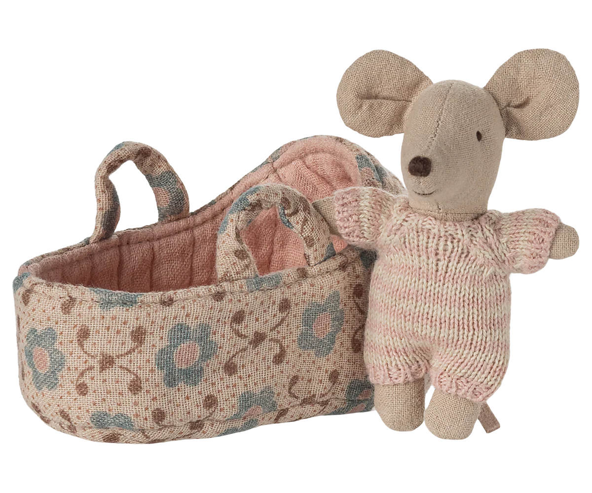 Topolino neonato Maileg con completino rosa a righe