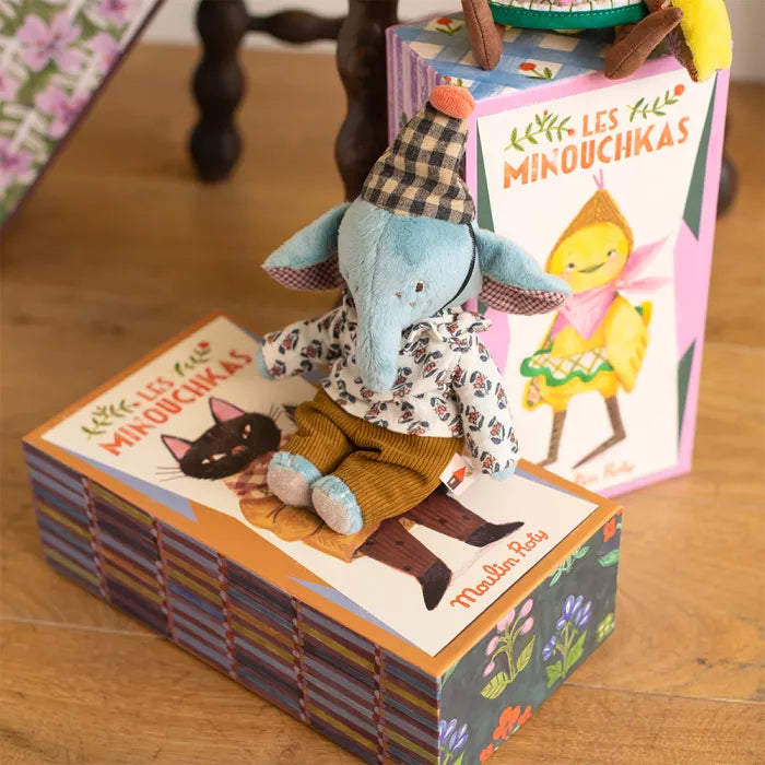 Moulin Roty – Bambola Articolata Pablo l’Elefante 25 cm – Collezione Les Minouchkas