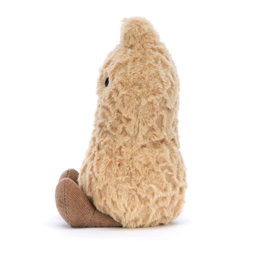 Peluche Amuseables Peanut Jellycat visto di lato, morbido e color nocciola con dettagli ricamati e stivaletti in corda marrone