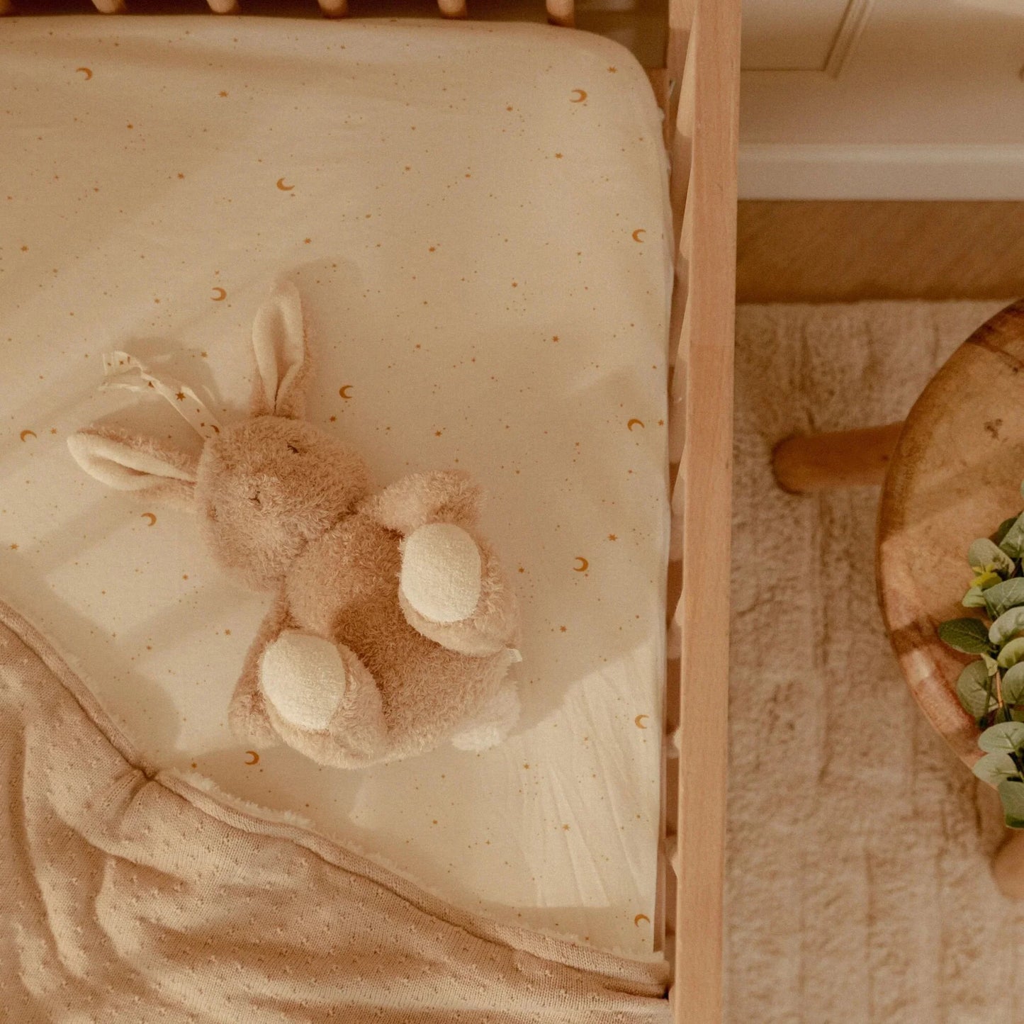 Coniglietto morbido Little Dutch Baby Bunny con bagliore e melodia