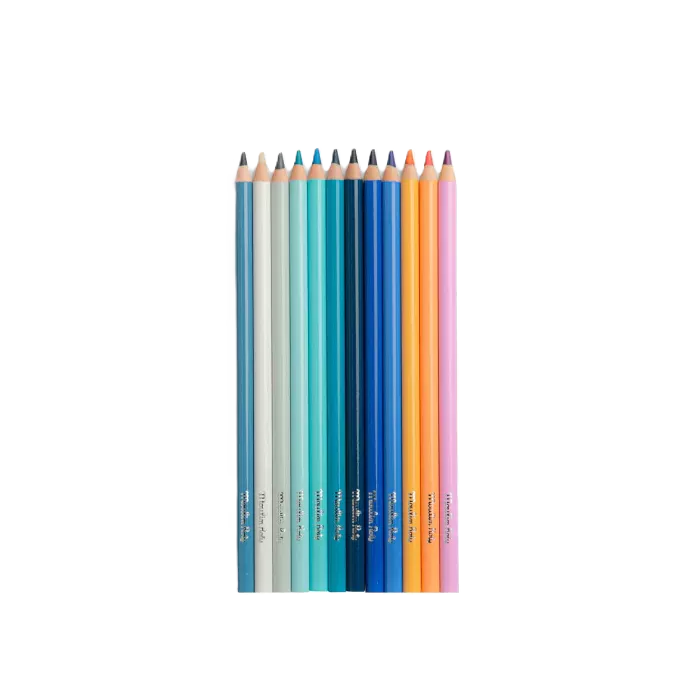 Bambino che colora con pastelli Moulin Roty