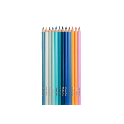 Bambino che colora con pastelli Moulin Roty