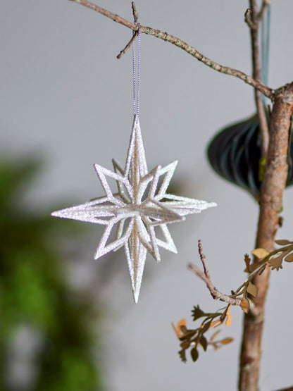 Stella Bloomingville argento appesa all’albero di Natale