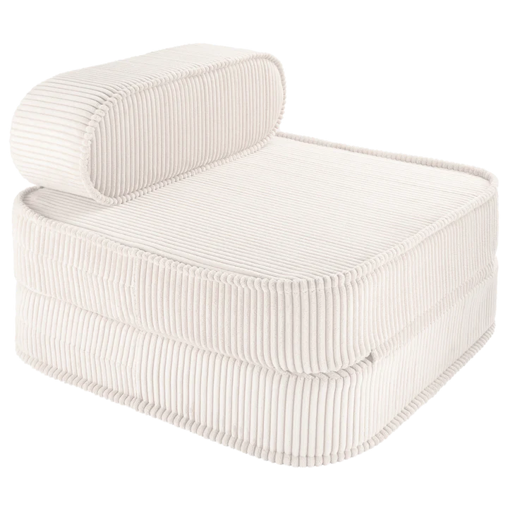 Poltrona Wigiwama in velluto a coste color marshmallow trasformabile in materasso – perfetta per camerette bambini
