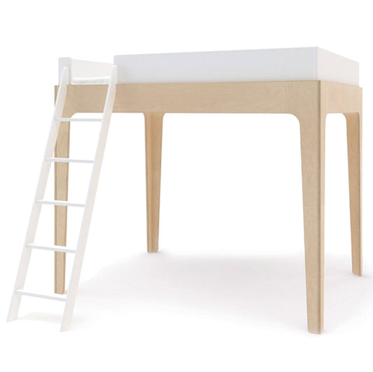 Letto a soppalco Perch Oeuf su sfondo bianco – struttura in legno bianco e betulla