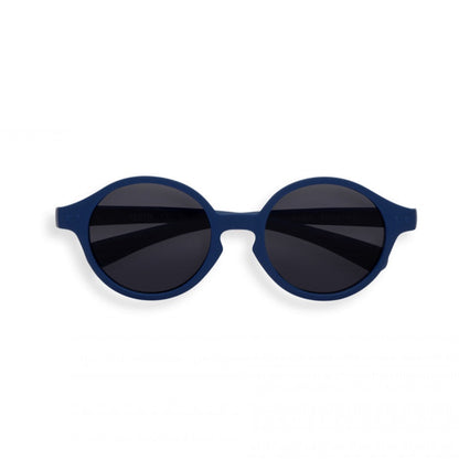 Occhiali da sole bambino 0-3 anni Izipizi denim blue con lenti polarizzate UV400 e cinturino silicone